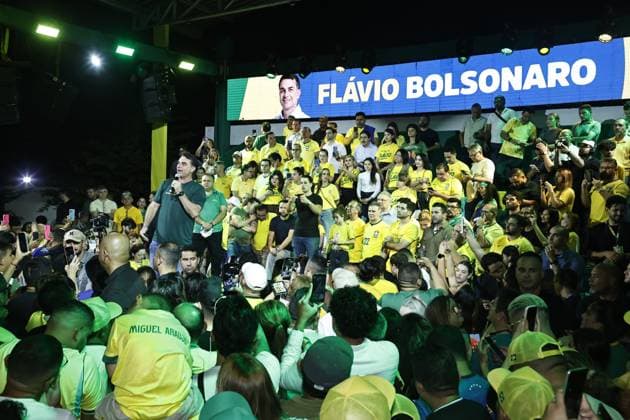 RECORD DATE NOT STATED Senator and presidential pre-candidate Flavio Bolsonaro visits Fortaleza. Fortaleza (CE), 10 07 2026 - Politics Elections Flavio Bolsonaro - Senator and pre-candidate for the presidency of the republic, Flavio Bolsonaro (PL), visits the city of Fortaleza this Friday, July 10, 2026, to fulfill a political agenda focused on electoral strategies and public security.(Foto: Lc Moreira Thenews2 imago images) Senator and presidential pre-candidate Flavio Bolsonaro visits Fortaleza.  Copyright: xLCxMoreirax