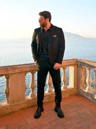 Can Yaman was a guest and awarded as Best International Social Actor at the 2026 Social Film Festival. Can Yaman at the Photocall of the 2026 Social Film Festival. Vico Equense Italy Copyright: xAntoninoxD’Espositox xSOPAxImagesx DSC_5952