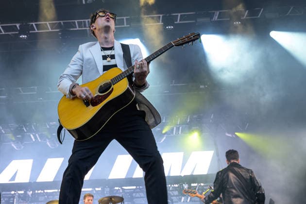 Callum Beattie at The Castle Concerts 2026 in Edinburgh, UK - 10 Jul 2026 Scottish singer-songwriter, Callum Beattie performs live on stage during The Castle Concerts 2026 at Edinburgh Castle. Edinburgh United Kingdom Copyright: xStuartxWestwoodx xSOPAxImagesx SWESTWOOD04