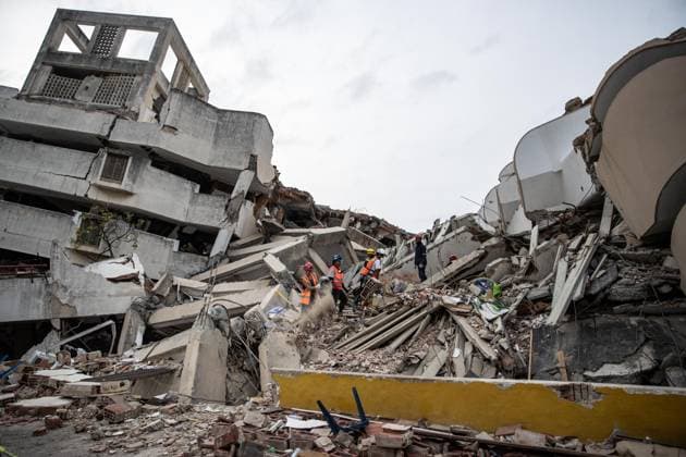 Aftermath of the earthquakes in Venezuela LA GUAIRA, VENEZUELA - JULY 10: Search and rescue operations continue at Caravellada and Cariba in La Guaira, Venezuela on July 10, 2026. Cem Tekkesinoglu Anadolu La Guaira World. Editorial use only. Please get in touch for any other usage.  Copyright: x2026xAnadoluxCemxTekkesinoglux