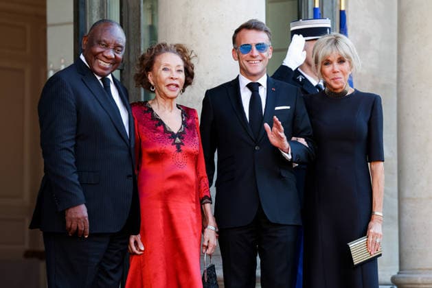 South African President Cyril Ramaphosa, South African First Lady Tshepo Motsepe, French President Emmanuel Macron, and French First Lady Brigitte Macron pose at the Élysée Palace on July 10, 2026, in Paris, France 458119 2026 07 10  Copyright: xLionelxGuericolasx xStarfacex STAR_458119_068