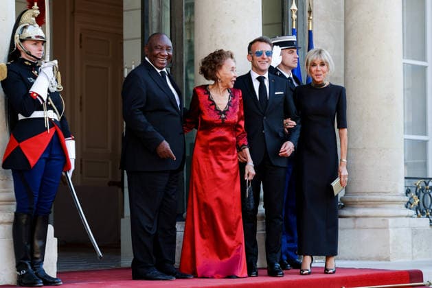 South African President Cyril Ramaphosa, South African First Lady Tshepo Motsepe, French President Emmanuel Macron, and French First Lady Brigitte Macron pose at the Élysée Palace on July 10, 2026, in Paris, France 458119 2026 07 10  Copyright: xLionelxGuericolasx xStarfacex STAR_458119_063