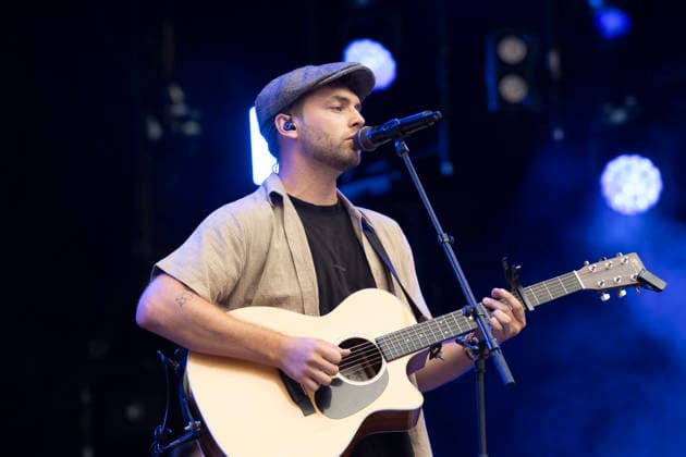 10.07.2026, Locarno, Piazza Grande, Moon and Stars, eifachBEN Locarno Piazza Grande Ticino Switzerland *** July 10, 2026, Locarno, Piazza Grande, Moon and Stars, eifachBEN Locarno Piazza Grande Ticino Switzerland Copyright: xJustPictures.ch AlexanderxRaemyx jp-de-AlRa-DSC04711