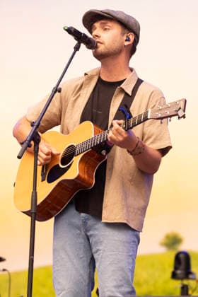10.07.2026, Locarno, Piazza Grande, Moon and Stars, eifachBEN Locarno Piazza Grande Ticino Switzerland *** July 10, 2026, Locarno, Piazza Grande, Moon and Stars, eifachBEN Locarno Piazza Grande Ticino Switzerland Copyright: xJustPictures.ch AlexanderxRaemyx jp-de-AlRa-DSC04728