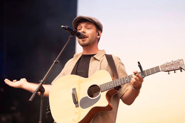 10.07.2026, Locarno, Piazza Grande, Moon and Stars, eifachBEN Locarno Piazza Grande Ticino Switzerland *** July 10, 2026, Locarno, Piazza Grande, Moon and Stars, eifachBEN Locarno Piazza Grande Ticino Switzerland Copyright: xJustPictures.ch AlexanderxRaemyx jp-de-AlRa-DSC04743