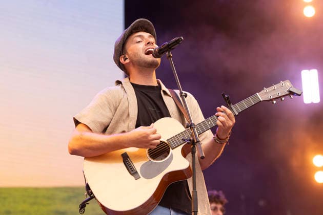 10.07.2026, Locarno, Piazza Grande, Moon and Stars, eifachBEN Locarno Piazza Grande Ticino Switzerland *** July 10, 2026, Locarno, Piazza Grande, Moon and Stars, eifachBEN Locarno Piazza Grande Ticino Switzerland Copyright: xJustPictures.ch AlexanderxRaemyx jp-de-AlRa-DSC04754