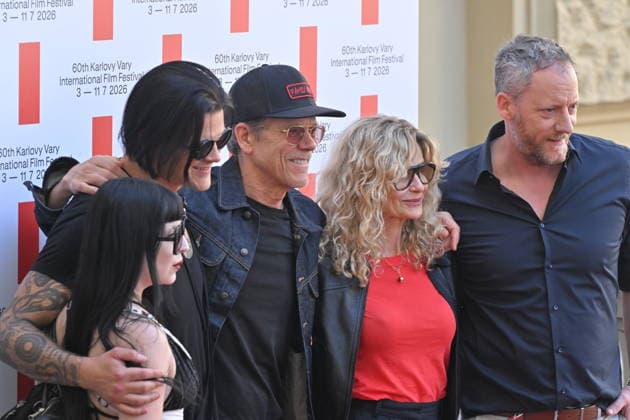***CAPTION CORRECTION*** The 60th Karlovy Vary International Film Festival continued on July 10, 2026, in Karlovy Vary, Czech Republic. American actress and director Kyra Sedgwick, 2nd from right, and American actor Kevin Bacon, 3rd from right, arrive at the festival. Second from left is seen their son Travis. On the right is seen festival s executive director Krystof Mucha. (CTKxPhoto SlavomirxKubes) CTKPhotoP2026071003128  CTKPhotoP2026071003128