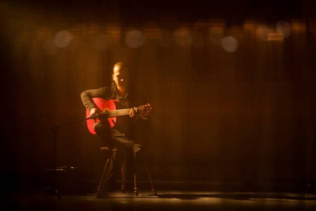 The performance Smoke and Mirrors by Italian dancer Francesca Amy Amante and Czech flamenco guitarist Filip Zubak (pictured) at the Tanecni Lipnice festival (Lipnice Dance Festival) took place at Lipnice nad Sazavou Castle, Czech Republic, on July 10, 2026. (CTKxPhoto JaroslavxSvoboda) CTKPhotoP2026071007808  CTKPhotoP2026071007808