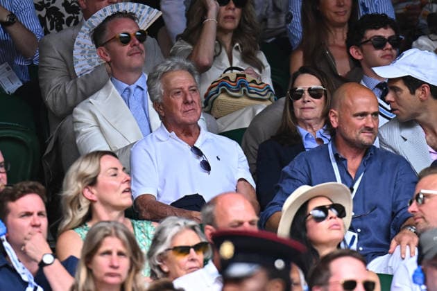 2026 Wimbledon - Semi-Final - Celebrities in the Stands Actor Dustin Hoffman during the semi final match at the 2026 Wimbledon Championships at the AELTC in London, Great Britain, on July 10, 2026. Photo by Corinne Dubreuil ABACAPRESS.COM LONDON United Kingdom  Copyright: xDubreuilxCorinne ABACAx