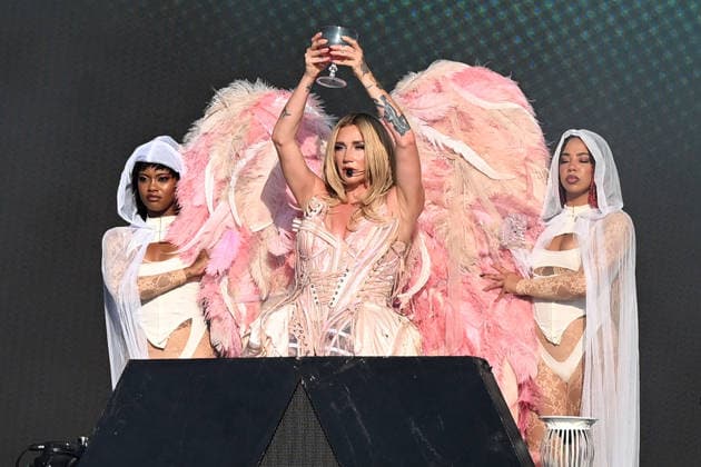 Kesha performing at British Summertime in London LONDON, ENGLAND - JULY 10: Kesha performing at British Summertime, Hyde Park on July 10, 2026 in London, England. CAP MAR MAR Great Britain UK Copyright: xMartinxHarris CapitalxPicturesx