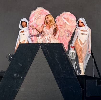 Kesha performing at BST Hyde Park, London, UK, 10 July 2026 Kesha performing at BST Hyde Park, London, UK, 10 July 2026., Credit:Laura Rose Avalon  Copyright: xLauraxRosex xAvalonx 1115827499