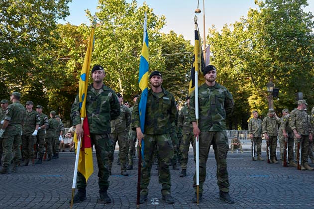 Rehearsal for July 14th 2026 Military Parade on the Champs-Elysees - Paris Rehearsal for July 14th 2026 Military Parade on the Champs-Elysees, in Paris, France, on July 11, 2026. Thirty-six foreign nations and over 6,000 soldiers will be on the Champs-elysees for the 2026 edition of the July 14th parade. Some 500 soldiers from member countries of the Volunteer Coalition and twenty-five Ukrainian soldiers will lead the traditional July 14 military parade on the Champs-Élysees, in front of about 30 heads of state and government. Photo by Jean Pierre Nguyen Van Hai Barbier ABACAPRESS.COM Paris France  Copyright: xNguyenxVanxHai-BarbierxJeanxPierre ABACAx