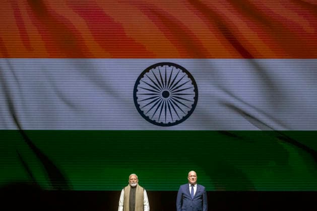 NARENDRA MODI NEW ZEALAND VISIT, Indian Prime Minister Narendra Modi (left) and New Zealand Prime Minister Christopher Luxon onstage during the Kia Ora Modi community reception at Spark Arena in Auckland, New Zealand, Saturday, July 11, 2026. ( NO ARCHIVING Auckland Auckland New Zealand  Copyright: xChrisxMcKeenx 20260711147393100121