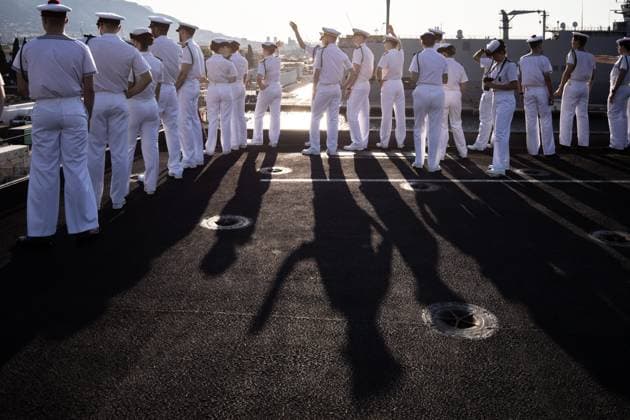 Return of the Charles de Gaulle Aircraft Carrier PHOTOPQR NICE MATIN CAMILLE DODET Toulon July 11, 2026 Photo PQR Camille Dodet Var Matin On July 11, 2026, the Charles de Gaulle aircraft carrier returned to Toulon Harbor after 5 and a half months in the Gulf of Oman. This is the second-longest mission the nuclear-powered aircraft carrier has undertaken. Toulon, France, July 11, 2026. The aircraft carrier **Charles de Gaulle* is returning to the roadstead of Toulon after five and a half months in the Gulf of Oman; this is the second-longest mission the nuclear-powered aircraft carrier has undertaken. Toulon, France  Copyright: xPHOTOPQR NICExMATIN MAXPPPxCAMILLExDODETx 20260711NIM8709 20260711NIM8709