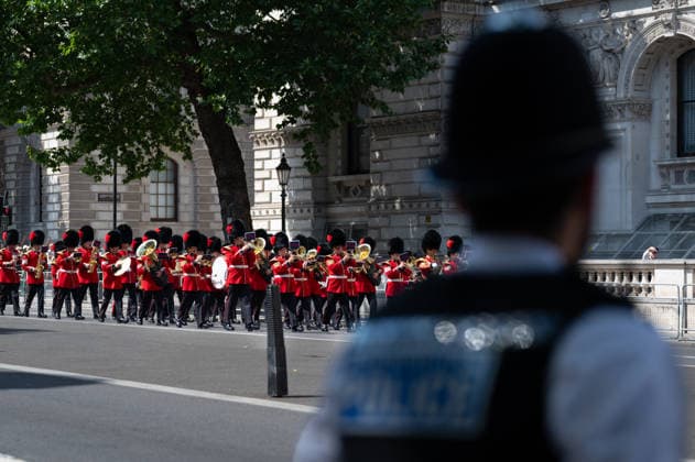 Belgian Armed Forces parade at the Cenotaph at the annual London ceremony - 11 ul 2026 British Royal Guard band in traditional bearskin hats march during the annual Belgian parade at the Cenotaph. Belgian servicemen marched through Whitehall during the annual Belgian Parade at the Cenotaph in central London. The ceremony, held on the Saturday preceding Belgian National Day, commemorates the service and sacrifice of Belgian and British soldiers during the First and Second World Wars and celebrates the enduring friendship between the two nations. Belgium is the only non-Commonwealth country granted the honour of marching armed troops through central London, a tradition established by King George V in 1934. The ceremony includes a wreath layin Copyright: xAndreaxDomeniconix xSOPAxImagesx ADOMENICONI_BELGIAN_WREATH_Z62_1941