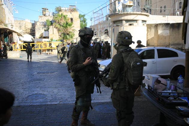 Israeli soldiers deploy during settler incursion in Hebron Israeli soldiers deploy in the Old City of Hebron, in the West Bank, to secure an incursion by Israeli settlers into the area, on July 11, 2026. Israeli forces imposed restrictions on the movement of Palestinians and shop owners around the Old City during the incursion. Photo by Mamoun Wazwaz apaimages Hebron West Bank Palestinian Territory 110726_Hebron_MW_00(41) Copyright: xapaimagesxMamounxWazwazx xapaimagesx
