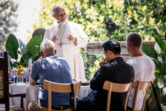 ITALY - POPE LEO XIV ATTENDS THE EVENT LUNCH WITH POPE WITH AROUND 200 SOCIALLY VULNERABLE PEOPLE FROM THE FIOCESE OF ROME, AT BORGO LAUDATO SI IN THE PONTIFICAL GARDENS OF CASTEL GANDOLFO - 2026 7 11 Italy,Castel Gandolfo , Vatican, 2026 7 11. Pope Leo XIV attends the event Lunch with the Pope with around 200 socially vulnerable people from the Diocese of Rome, at Borgo Laudato Si in the Pontifical Gardens of Castel Gandolfo EDITORIAL USE ONLY - NO BOOKS Copyright: xVATICANxMEDIA CPPx