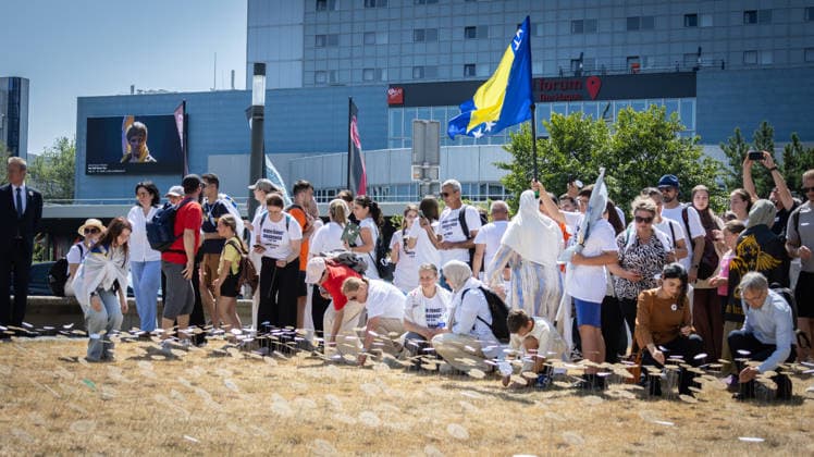 Srebrenica genocide victims commemorated on 31st anniversary in The Hague THE HAGUE, NETHERLANDS - JULY 11: Hundreds of people gather for an 11-kilometer symbolic Peace March held in memory of the 1995 Srebrenica genocide victims on its 31st anniversary, in The Hague, Netherlands, on July 11, 2026. Participants rest outside the former International Criminal Tribunal for the former Yugoslavia (ICTY) building during a commemoration event. Abdullah Asiran Anadolu The Hague Netherlands. Editorial use only. Please get in touch for any other usage.  Copyright: x2026xAnadoluxAbdullahxAsiranx