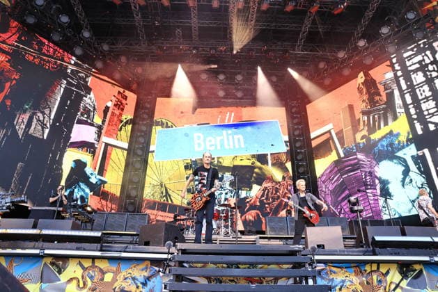 11.07.2026, Die Toten Hosen, Sänger Campino, im Konzert live im Olympiastadion, Berlin, Abschiedstour ãTrink aus wir, müssen gehenÒ live, bgl, Andreas Frege, Berlin *** July 11, 2026, Die Toten Hosen, singer Campino, live in concert at the Olympic Stadium, Berlin, farewell tour Let’s drink up, we have to go, live, bgl, Andreas Frege, Berlin