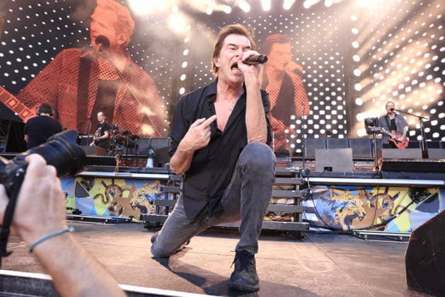 11.07.2026, Die Toten Hosen, Sänger Campino, im Konzert live im Olympiastadion, Berlin, Abschiedstour ãTrink aus wir, müssen gehenÒ live, bgl, Andreas Frege, Berlin *** July 11, 2026, Die Toten Hosen, singer Campino, live in concert at the Olympic Stadium, Berlin, farewell tour Let’s drink up, we have to go, live, bgl, Andreas Frege, Berlin