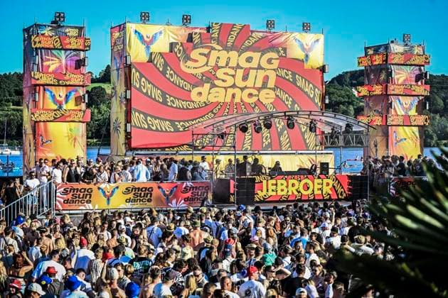 Das Smag-Sundance-Festival am Essener Baldeneysee auf dem Gekände des Seaside Beach. ** NUR FÜR REDAKTIONELLE ZWECKE ** EDITORIAL USE ONLY **<p>Tausende Elektrofans feiern beim Smag-Sundance-Festival am Essener Baldeneysee am Samstag, dem 11 07 2026. Mit dabei unter anderem Alle Farben, David Puentez, Plastik Funk und MBP. Das Smag-Sundance-Festival am Essener Baldeneysee auf dem Gekände des Seaside Beach. Deutschland NRW Essen Copyright: KerstinxKokoska *** The Smag Sundance Festival at Baldeneysee in Essen on the grounds of Seaside Beach ** FOR EDITORIAL USE ONLY ** EDITORIAL USE ONLY ** Thousands of electronic music fans will celebrate at the Smag Sundance Festival at Lake Baldeney in Essen on Saturday, July 11, 2026. Performers Copyright: KerstinxKokoska doc86obfya9ved10ekbwgkt ,EDITORIAL USE ONLY
