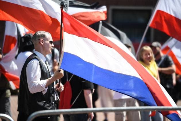 Gegendemo zum CSD einer rechtsextremen Partei ** NUR FÜR REDAKTIONELLE ZWECKE ** EDITORIAL USE ONLY **<p>Am Bahnhof startet eine Gegendemo zum CSD der rechtsextremen Partei Die Heimat, am Samstag, 11.07.2026 in Wesel. Deutschland NRW Wesel Copyright: MarkusxJoosten *** Counter-demonstration against a far-right party’s CSD ** FOR EDITORIAL USE ONLY ** EDITORIAL USE ONLY ** p A counter-demonstration against the CSD organized by the far-right party Die Heimat begins at the train station on Saturday, July 11, 2026, in Wesel, Germany (North Rhine-Westphalia). Copyright MarkusxJoosten Copyright: MarkusxJoosten doc86oblj0upt4189tprgf8 ,EDITORIAL USE ONLY