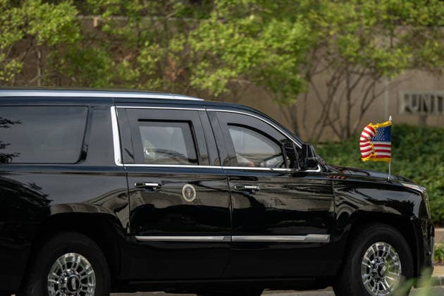 July 11, 2026, Washington, District Of Columbia, United States: U.S. President DONALD TRUMP returns to the White House after spending the day at Trump National Golf Club. Washington United States  - ZUMAk206 20260711_znp_k206_001 Copyright: xMattxKaminskyx