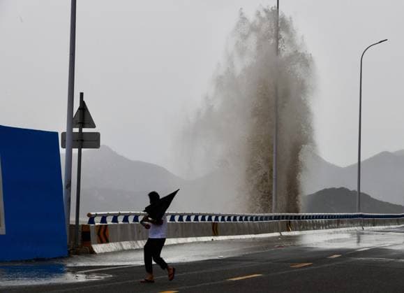 NINGDE, CHINA - JULY 11: Huge waves crash along the coast as Typhoon Bavi approaches on July 11, 2026 in Ningde, Fujian Province of China. China s National Meteorological Center continued to issue an orange alert for Typhoon Bavi on July 11, which is forecast to bring torrential rains and strong winds to parts of the country.  Copyright: xChinaxNewsxServicex 111653686878