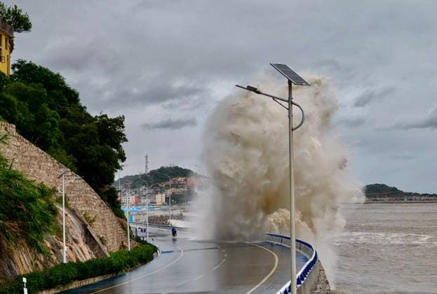 NINGDE, CHINA - JULY 11: Huge waves crash along the coast as Typhoon Bavi approaches on July 11, 2026 in Ningde, Fujian Province of China. China s National Meteorological Center continued to issue an orange alert for Typhoon Bavi on July 11, which is forecast to bring torrential rains and strong winds to parts of the country.  Copyright: xChinaxNewsxServicex 111653686900
