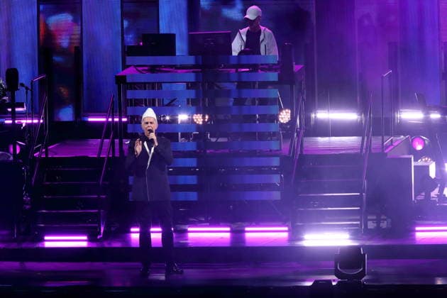 Neil Tennant (vorn) und Chris Lowe (hinten) von der Band Pet Shop Boys bei einem Konzert in der Waldbühne in Berlin, 11. Juli 2026. Pet Shop Boys Konzert Berlin *** Neil Tennant in the front and Chris Lowe in the back, members of the band Pet Shop Boys, at a concert at the Waldbühne in Berlin, July 11, 2026 Pet Shop Boys Concert Berlin