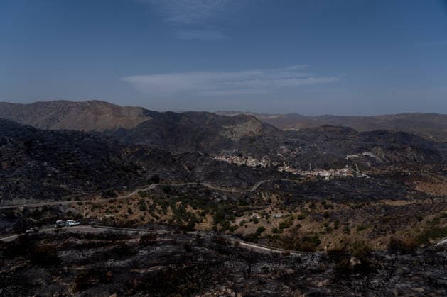 At least 12 dead in Los Gallardos wildfire in Almería, southern Spain - 11 Jul 2026 General view of Lubrín following the Los Gallardos wildfire. The Los Gallardos wildfire in Almería, Spain, has left 12 people dead, 7 people missing, and more than 6,000 hectares burned. On the ground, around 540 personnel deployed by the Spanish Government are involved in the response, including members of the Civil Guard, Civil Protection, and the Military Emergency Unit (UME). Los Gallardos Spain Copyright: xFrancisxGonzalezx xSOPAxImagesx INCENDIO-ALMERIA-20260711-FRANCIS-070