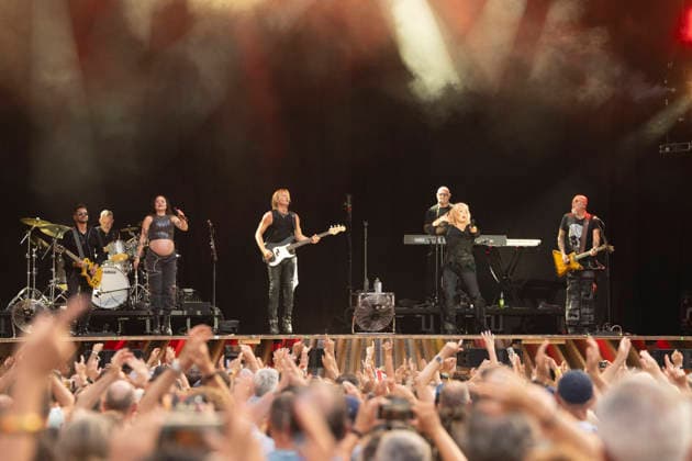 11.07.2026, Locarno, Piazza Grande, Moon and Stars, Kim Wilde Locarno Piazza Grande Ticino Switzerland *** July 11, 2026, Locarno, Piazza Grande, Moon and Stars, Kim Wilde, Locarno, Piazza Grande, Ticino, Switzerland Copyright: xJustPictures.ch AlexanderxRaemyx jp-de-AlRa-DSC05703