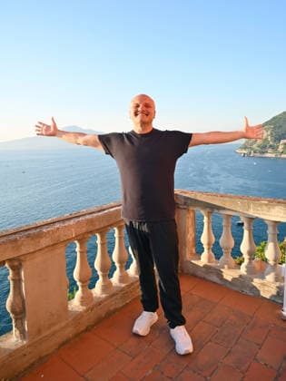 Peppe Iodice invited to the 2026 Social Film Festival in Vico Equense, Italy - 11 Jul. Peppe Iodice attends at the 2026 Social Film Festival in Vico Equense. Vico Equense Italy Copyright: xAntoninoxD’Espositox xSOPAxImagesx DSC_7301