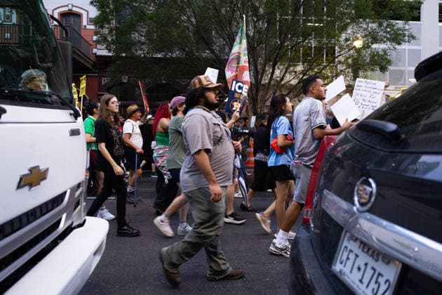 July 11, 2026, Houston, Texas, USA: Protesters march in Downtown Houston to protest against U.S. Immigration and Customs Enforcement (ICE) after Lorenzo Salgado Araujo was fatally shot by an ICE agent during an attempted immigration enforcement operation, an incident that has prompted calls from community leaders and elected officials for an independent investigation, Saturday, July 11, in Houston, Texas. Houston USA  - ZUMAg287 20260711_zsp_g287_040 Copyright: xMatthewxGuzmanx