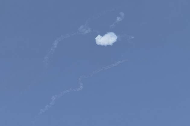 News Bilder des Tages Qatar s Air Defense Systems respond to Iranian retaliatory missiles DOHA, QATAR - JULY 12: Air defense systems are activated over Doha after explosions were heard amid a missile attack in Doha, Qatar on July 12, 2026. Ali Altunkaya Anadolu Doha Qatar. Editorial use only. Please get in touch for any other usage.  Copyright: x2026xAnadoluxAlixAltunkayax