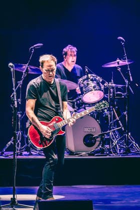Music Concert - Dogstar - All In Now Tour 2026 Bret Domrose play the guita during Dogstar - All In Now Tour 2026, Music Concert in Rome, Italy, July 11 2026 Rome Auditorium Parco della Musica Ennio Morricone Roma Italy Copyright: xTommasoxNotarangelox xLiveMediax LPM_2562585