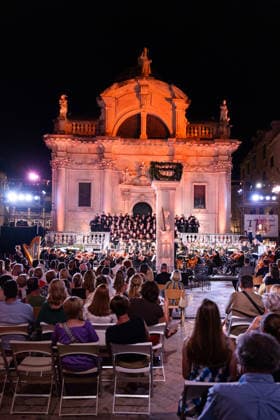 Carmina Burana performance as part of the 77th Dubrovnik Summer Festival As part of the 77th Dubrovnik Summer Festival, Carmina Burana was performed by the Munich Radio Orchestra, choir Ivan Goran Kovacic, conductor Ivan Repusi, in front of the Church of St. Blaise, in Dubrovnik, Croatia, on July 12 2026.  GrgoxJelavic PIXSELL