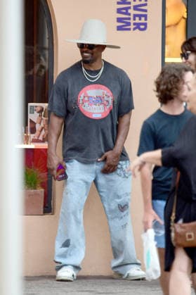 Jamie Foxx Out and About in Saint Tropez - France American actor and comedian Jamie Foxx seen out and about in Saint Tropez, France, on July 11, 2026. Photo by ABACAPRESS.COM Saint Tropez France  Copyright: xABACAx