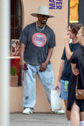 Jamie Foxx Out and About in Saint Tropez - France American actor and comedian Jamie Foxx seen out and about in Saint Tropez, France, on July 11, 2026. Photo by ABACAPRESS.COM Saint Tropez France  Copyright: xABACAx