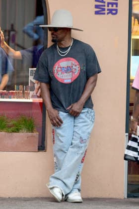 Jamie Foxx Out and About in Saint Tropez - France American actor and comedian Jamie Foxx seen out and about in Saint Tropez, France, on July 11, 2026. Photo by ABACAPRESS.COM Saint Tropez France  Copyright: xABACAx