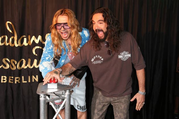 Bill und Tom Kaulitz bei der Präsentation ihrer Wachsfiguren im Madame Tussauds Berlin Berlin, 12.7..2026 Bill und Tom Kaulitz bei der Präsentation ihrer Wachsfiguren im Madame Tussauds Berlin Berlin Deutschland *** Bill and Tom Kaulitz at the unveiling of their wax figures at Madame Tussauds Berlin, Berlin, July 12, 2026 Bill and Tom Kaulitz at the unveiling of their wax figures at Madame Tussauds Berlin, Berlin, Germany Copyright: xMatthiasxGränzdörferx