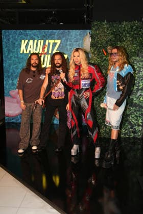 Bill und Tom Kaulitz bei der Präsentation ihrer Wachsfiguren im Madame Tussauds Berlin Berlin, 12.7..2026 Bill und Tom Kaulitz bei der Präsentation ihrer Wachsfiguren im Madame Tussauds Berlin Berlin Deutschland *** Bill and Tom Kaulitz at the unveiling of their wax figures at Madame Tussauds Berlin, Berlin, July 12, 2026 Bill and Tom Kaulitz at the unveiling of their wax figures at Madame Tussauds Berlin, Berlin, Germany Copyright: xMatthiasxGränzdörferx