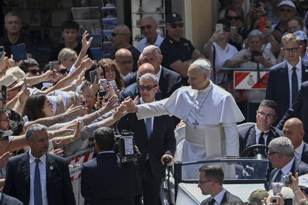 Pope Leo XIV celebrates the Angelus in Castel Gandolfo CASTEL GANDOLFO, ITALY, JULY 12: Pope Leo XIV greets the faithful after celebrating the Angelus noon prayer at his summer residence in Castel Gandolfo, near Rome, Italy, on July 12, 2026. Isabella Bonotto Anadolu Castel Gandolfo Italy. Editorial use only. Please get in touch for any other usage.  Copyright: x2026xAnadoluxIsabellaxBonottox