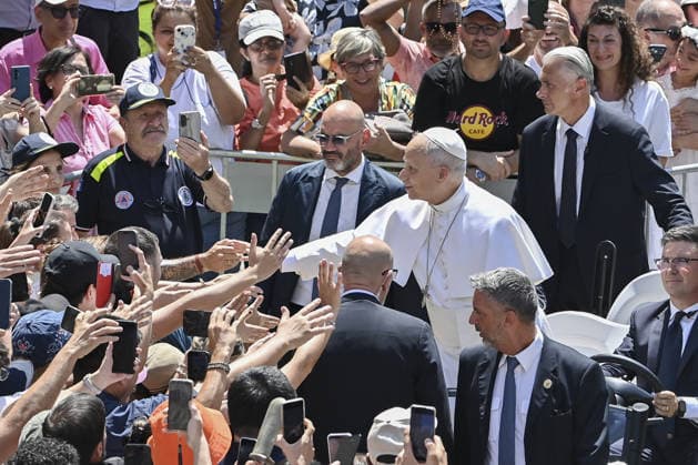 Pope Leo XIV celebrates the Angelus in Castel Gandolfo CASTEL GANDOLFO, ITALY, JULY 12: Pope Leo XIV greets the faithful after celebrating the Angelus noon prayer at his summer residence in Castel Gandolfo, near Rome, Italy, on July 12, 2026. Isabella Bonotto Anadolu Castel Gandolfo Italy. Editorial use only. Please get in touch for any other usage.  Copyright: x2026xAnadoluxIsabellaxBonottox