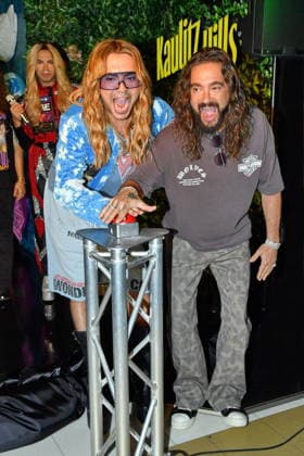 Bill und Tom Kaulitz bei Madame Tussauds - Berlin Bill und Tom Kaulitz bei der offiziellen Enthüllung der neuen Wachsfiguren von Bill und Tom Kaulitz bei Madame Tussauds in Berlin am 12.07.2026 *** Bill and Tom Kaulitz at Madame Tussauds Berlin Bill and Tom Kaulitz at the official unveiling of the new wax figures of Bill and Tom Kaulitz at Madame Tussauds in Berlin on July 12, 2026 Copyright: xEventpressxBerndtx