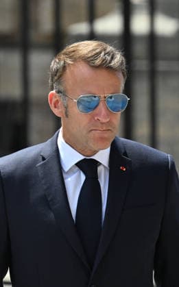 Emmanuel Macron, President of the French Republic. E. Macron, President of the French Republic, presided over the first National Day of Commemoration marking the exoneration of Alfred Dreyfus, on the Île de la Cité in Paris, in front of the Court of Cassation, on July 12, 2026. In the presence of elected officials, C. Vautrin, Minister of the Armed Forces, the mayor of Paris, E. Gregoire, and the captain’s grandson, C. Dreyfus, 99, the head of state delivered a speech, exactly 120 years to the day after the Court of Cassation’s decision to exonerate A. Dreyfus. Christian Liewig, Bestimage. On July 12, 2026, French President Emmanuel Macron presided over the first National Day of Commemoration recognizing Alfred Dreyfus’s innocence, held on  Copyright: xChristianxLiewigx xBestimagexChristianxLiewigx xBestimagex