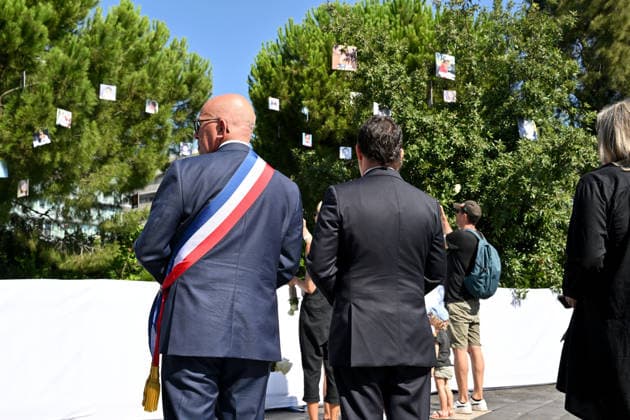 Eric Ciotti, Mayor of Nice: A commemorative silent march in honor of the victims of the July 14, 2016, attack on the Promenade des Anglais in Nice, on July 12, 2026. The city of Nice and various victims’ associations organized a march, which began near Lenval Hospital, where the truck plowed into the crowd in 2016, killing 86 people and injuring more than 400. The procession stopped in front of the memorial sculpture *L’Ange de la Baie*, created by Jean-Marie Fondacaro, for a wreath-laying ceremony before proceeding to the Albert I Garden, where everyone was able to place a white rose in front of the bandstand. The mayor of Nice, E. Ciotti, along with his partner O. Péraldi, the Prefect of the Alpes-Maritimes, L. Houttiaux, and members of  Copyright: xBrunoxBebertx xBestimagexBrunoxBebertx xBestimagex