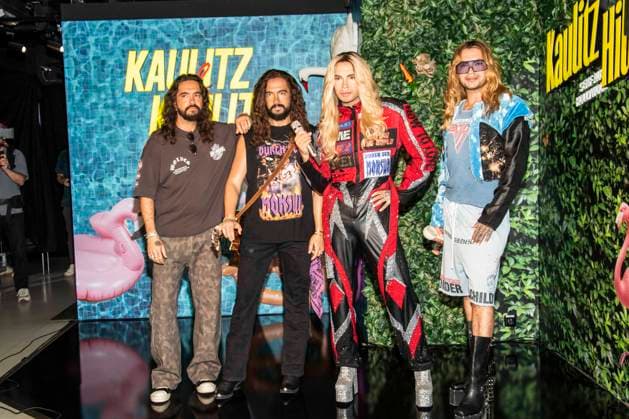 ABB WACHSKAULITZ- Bill Kaulitz und Tom Kaulitz die Brueder praesentieren ihre Dobelgaenger aus Wachs bei dem Event Release der Wachsfiguren von Bill und Tom Kaulitz im Madame Tussauds in Berlin am 12.07.2026 Berlin Deutschland *** ABB WACHSKAULITZ: Brothers Bill Kaulitz and Tom Kaulitz present their wax doubles at the unveiling of the wax figures of Bill and Tom Kaulitz at Madame Tussauds in Berlin on July 12, 2026, Berlin, Germany