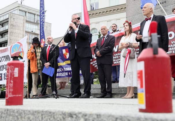 The Volhynia March in Warsaw Photo: Anita Walczewska East News, The Volhynia March, organized by the far-right Confederation of the Polish Crown and led by MP Grzegorz Braun (C), on July 12th 2026, in Warsaw, Poland. The 2026 demonstrations are occurring against a backdrop of increased diplomatic tension between Warsaw and Kyiv over the commemoration of the UPA (Ukrainian Insurgent Army), the organization responsible for the Volhynia massacre. The march had a largely anti-Ukrainian tone. EN_01680833_0058 