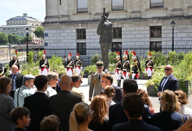 Frst National Day of Commemoration Recognizing Alfred Dreyfus s Innocence - Paris French President Emmanuel Macron presides over the first National Day of Commemoration recognizing Alfred Dreyfus s innocence, held on the Île de la Cité in Paris in front of the Court of Cassation on July 12, 2026, in the presence of elected officials, Minister of the Armed Forces Catherine Vautrin, Paris Mayor Emmanuel Grégoire, and the captain s grandson—99-year-old Charles Dreyfus—the Head of State delivered a speech marking the 120th anniversary, to the day, of the Court of Cassation s decision to rehabilitate Alfred Dreyfus. Photo by Christian Liewig Pool ABACAPRESS.COM Paris France  Copyright: xLiewigxChristian Pool ABACAx